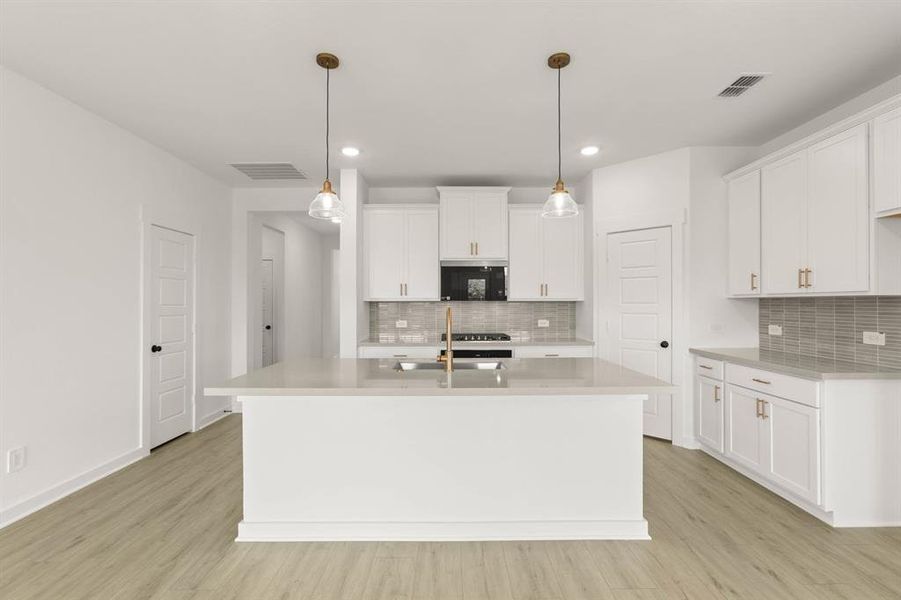 816 Alderwood-Kitchen-1