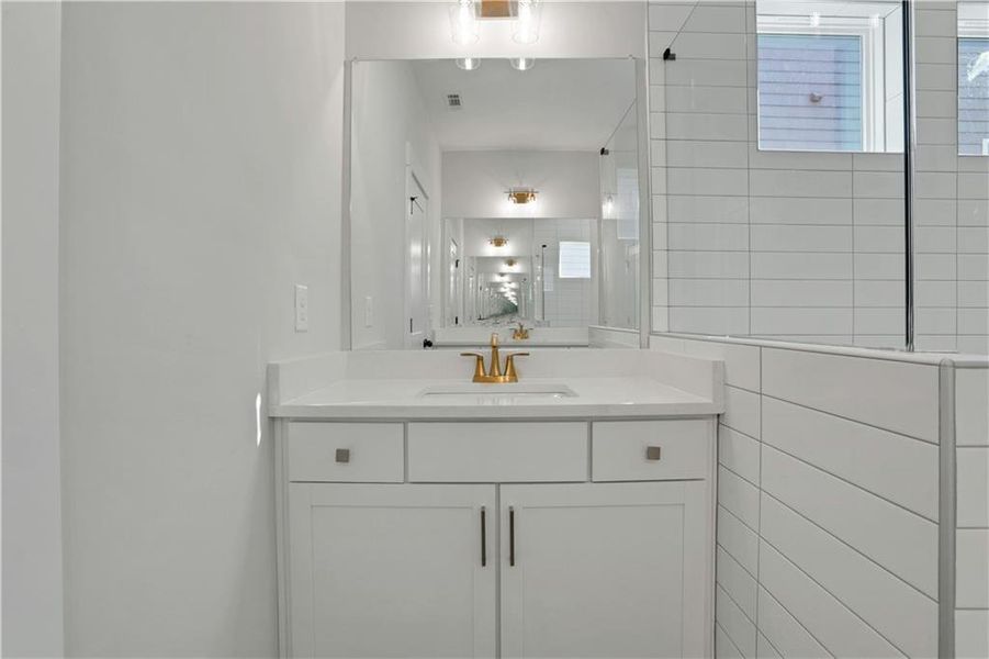 Image 50 of a home in Cambridge.