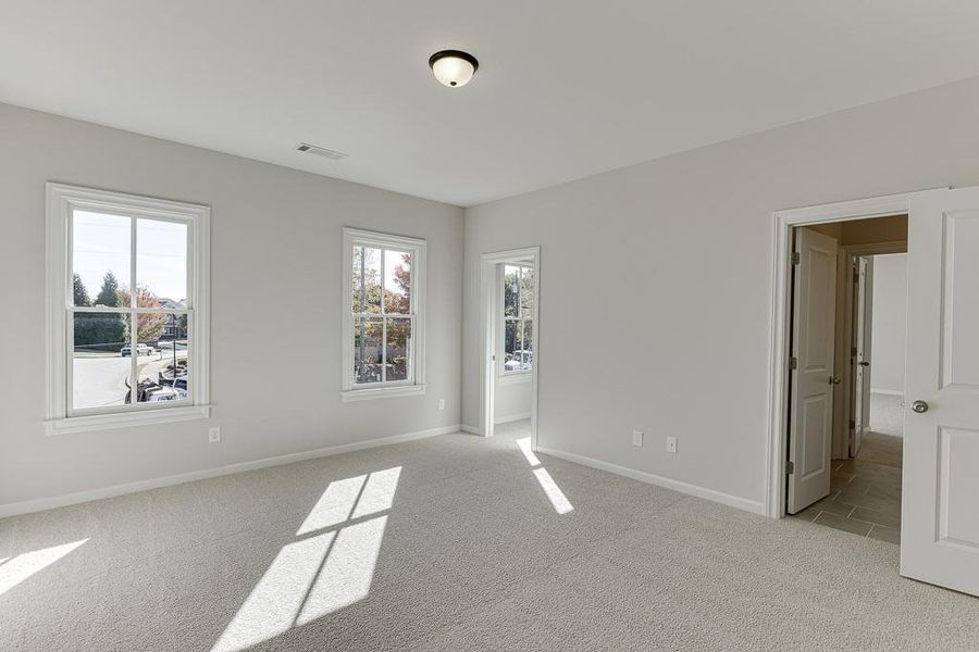 Spacious, unfurnished interior of a new home in , Buford (Image 47).