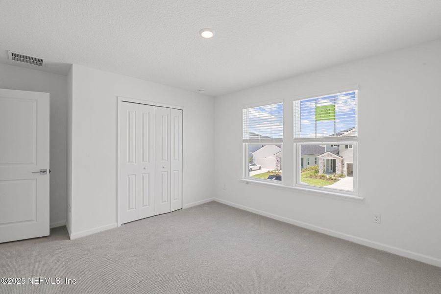 Spacious, unfurnished interior of a new home in Beacon Lake, St. Augustine (Image 14).