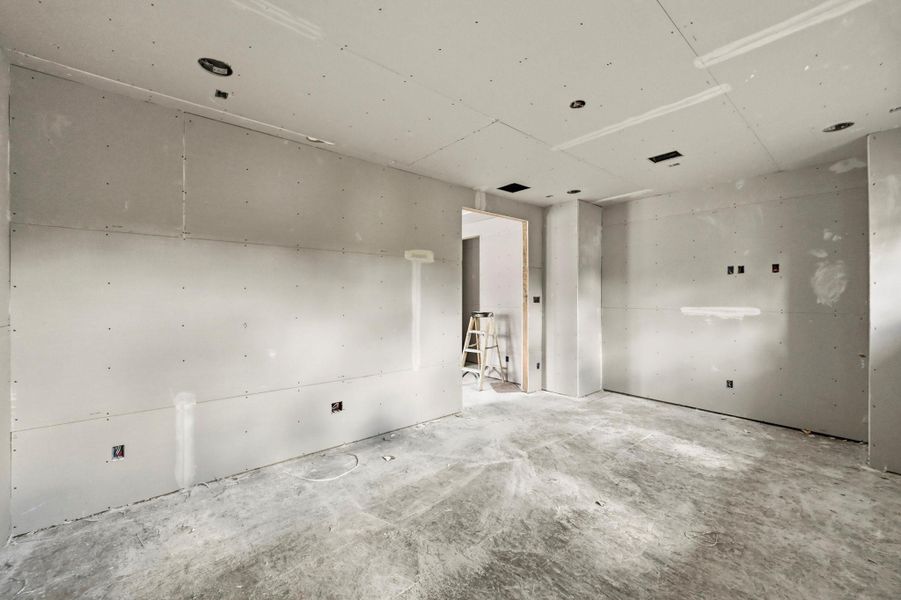Tucked behind the game room is a 19x13 media / flex room! Tucked behind the game room is a 19x13 media / flex room!
