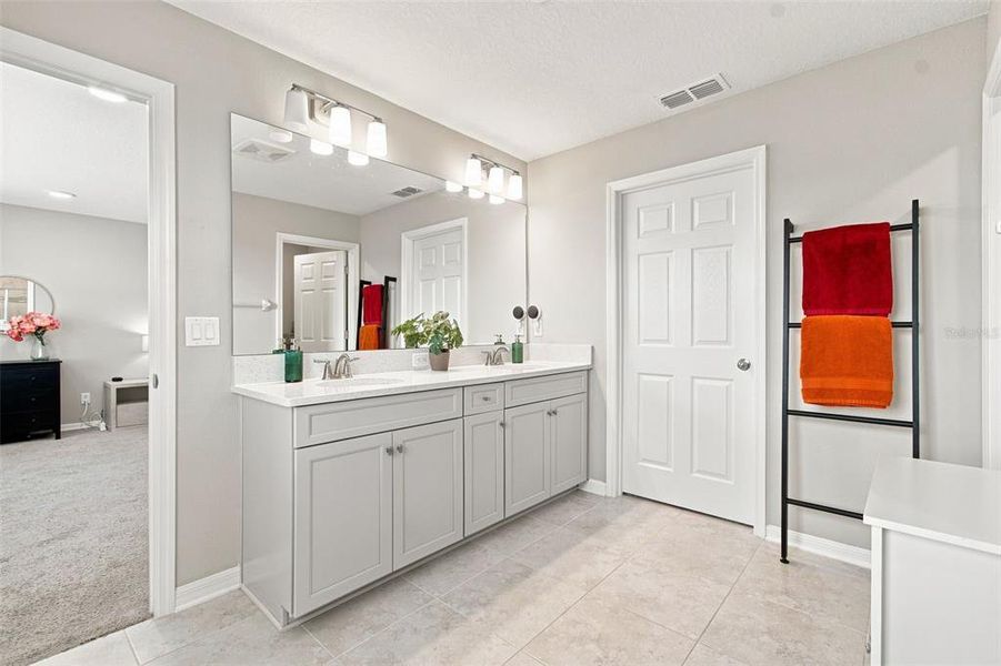 Furnished interior view inside a new home in Epperson, Wesley Chapel (Image 37). Furnished interior view inside a new home in Epperson, Wesley Chapel (Image 37).