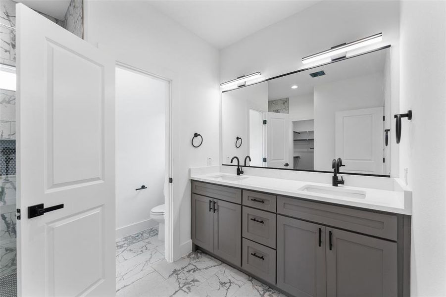 Furnished interior view inside a new home in , Dallas (Image 25). Furnished interior view inside a new home in , Dallas (Image 25).