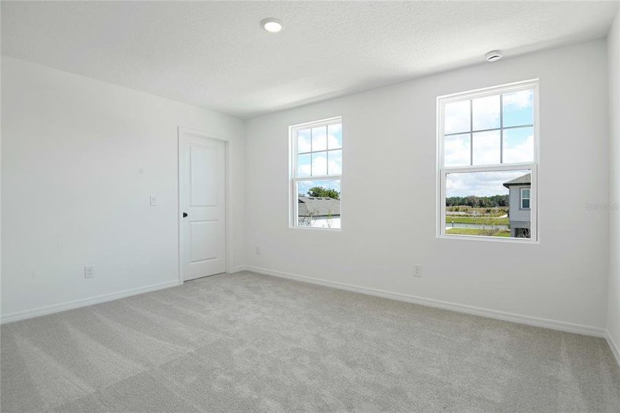 Spacious, unfurnished interior of a new home in Ellington Place, St. Cloud (Image 16).