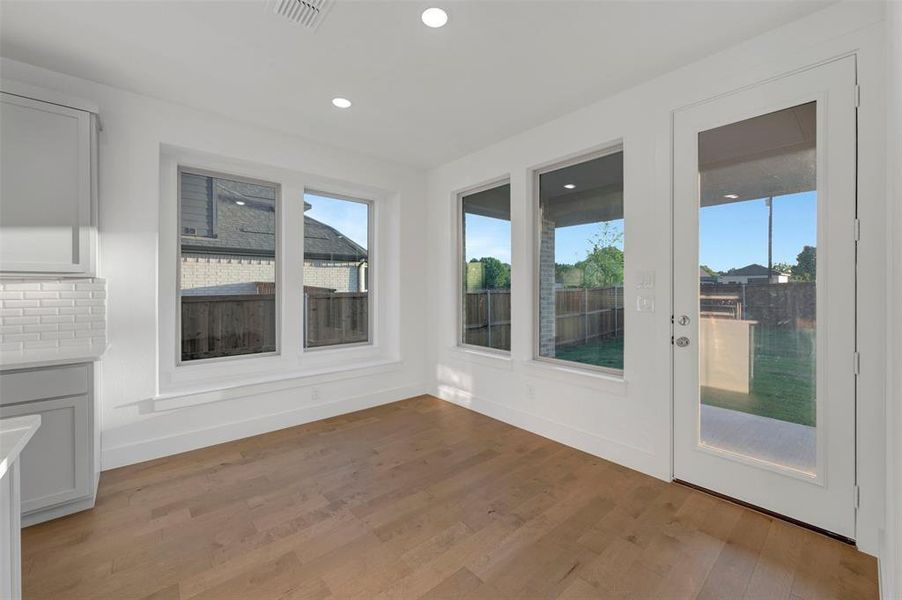 Spacious, unfurnished interior of a new home in Lilyana, Celina (Image 18).