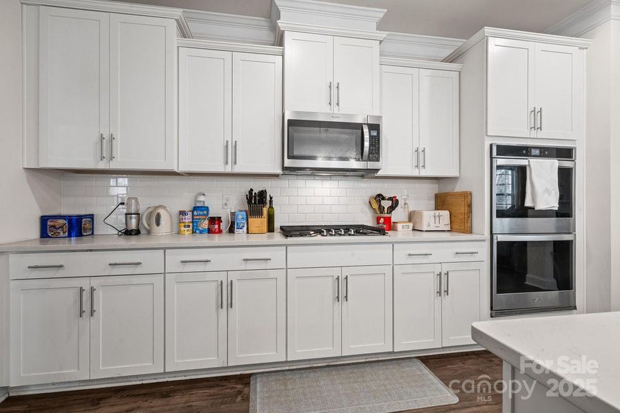Furnished interior view inside a new home in Falls Cove, Troutman (Image 40). Furnished interior view inside a new home in Falls Cove, Troutman (Image 40).