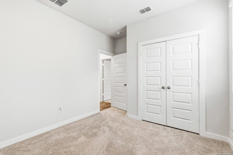 Spacious, unfurnished interior of a new home in , San Antonio (Image 20).
