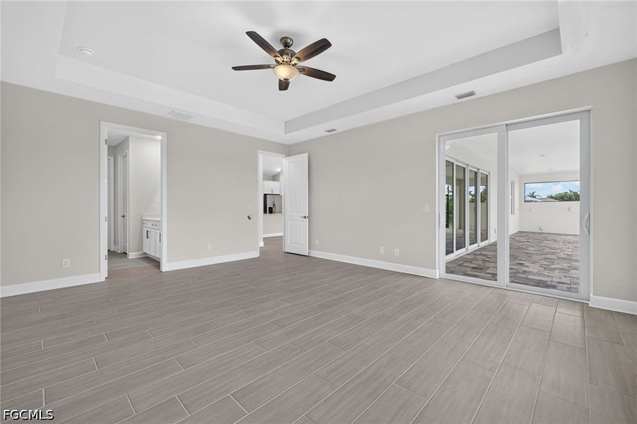 Spacious, unfurnished interior of a new home in Cape Coral, Cape Coral (Image 25). Spacious, unfurnished interior of a new home in Cape Coral, Cape Coral (Image 25).