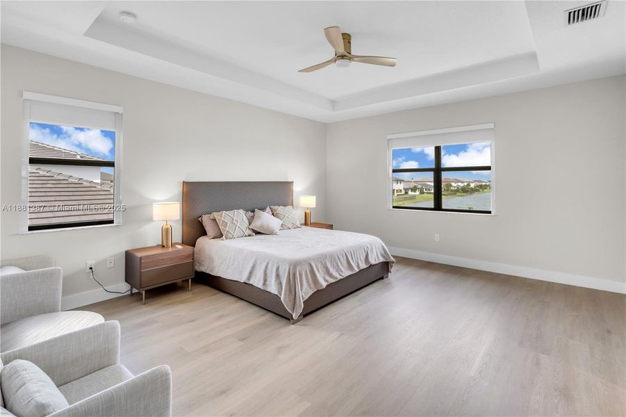 Furnished interior view inside a new home in , Miramar (Image 17).