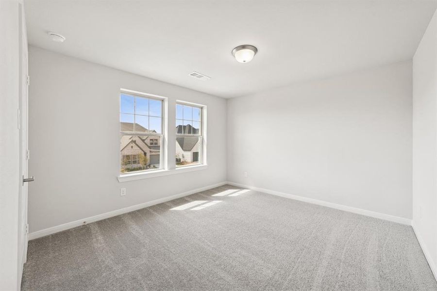 Spacious, unfurnished interior of a new home in Sandbrock Ranch, Aubrey (Image 27).