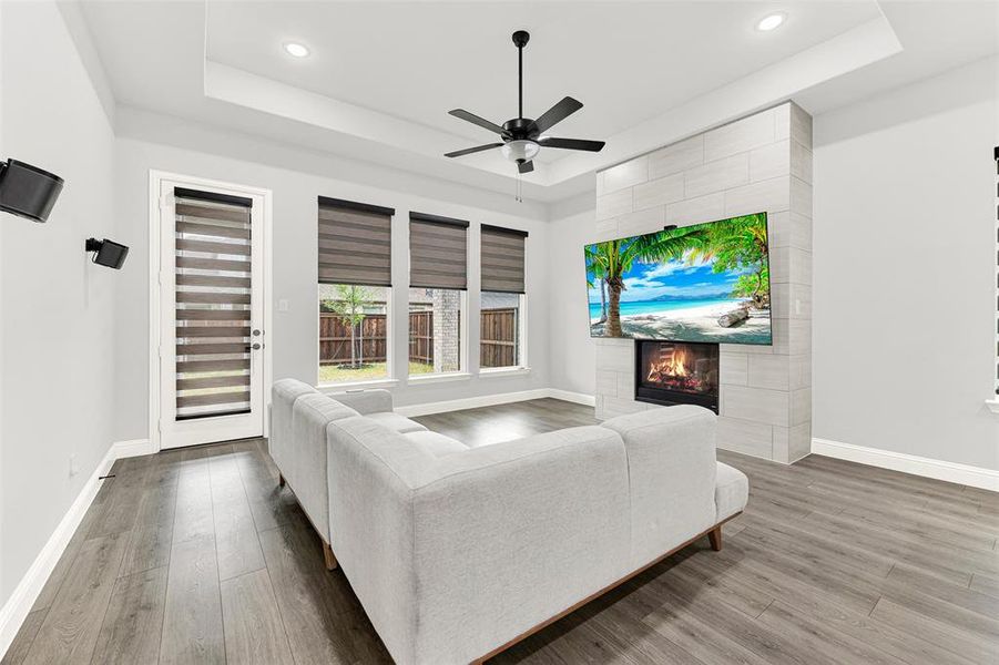 Furnished interior view inside a new home in , Northlake (Image 5).