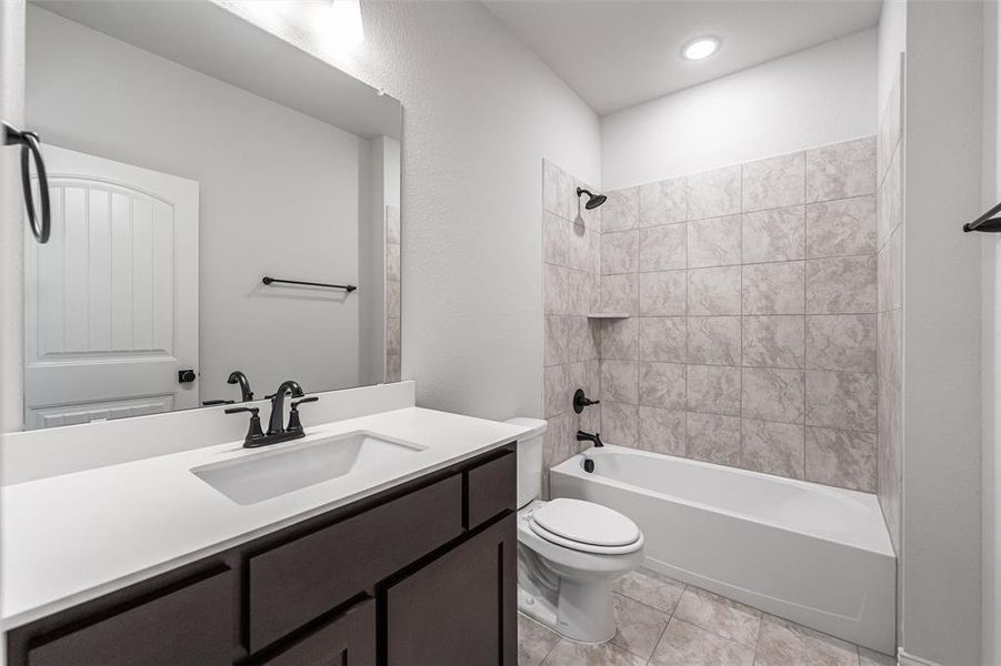 Furnished interior view inside a new home in Northstar, Haslet (Image 14). Furnished interior view inside a new home in Northstar, Haslet (Image 14).