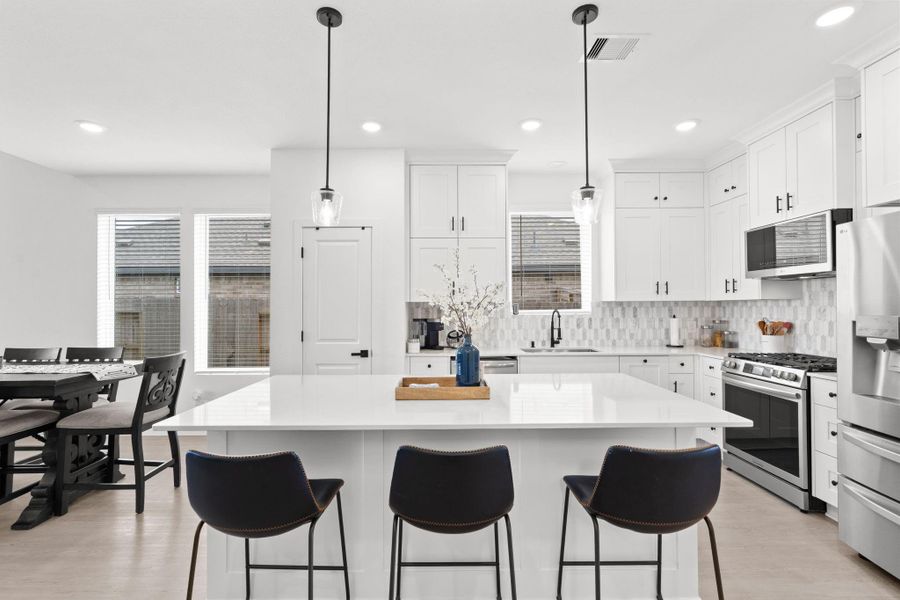 Furnished interior view inside a new home in Lago Mar, Texas City (Image 5).