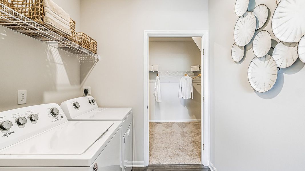 Representative furnished interior of a home built from the Bristol Bonus by D.R. Horton in Riverwood Gardens, Oakland (Image 17).