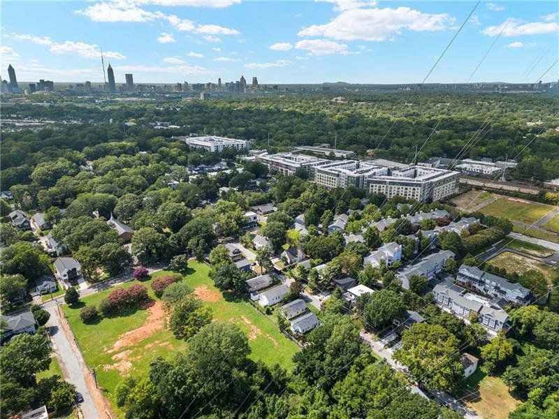 Image 32 of a home in . Image 32 of a home in .