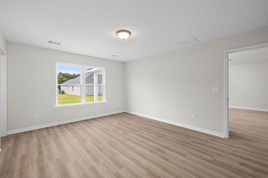 Spacious, unfurnished interior of a new home in Heritage at New Riverside, Bluffton (Image 16).