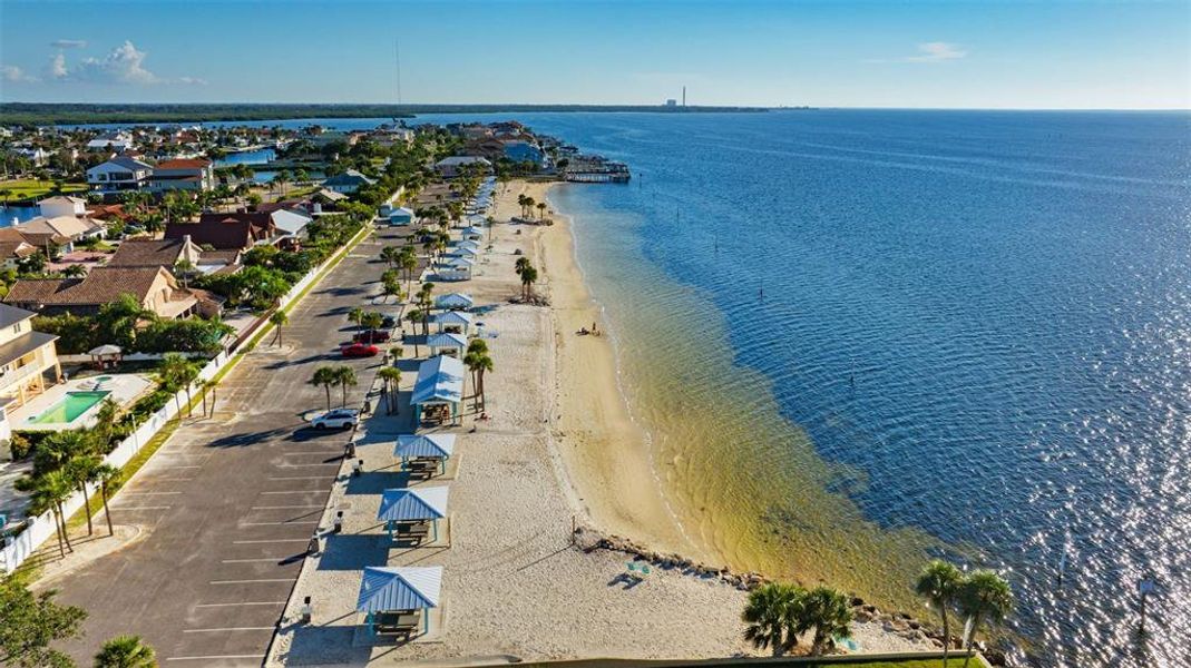 Natural landscape and outdoor views near in New Port Richey (Image 6). Natural landscape and outdoor views near in New Port Richey (Image 6).