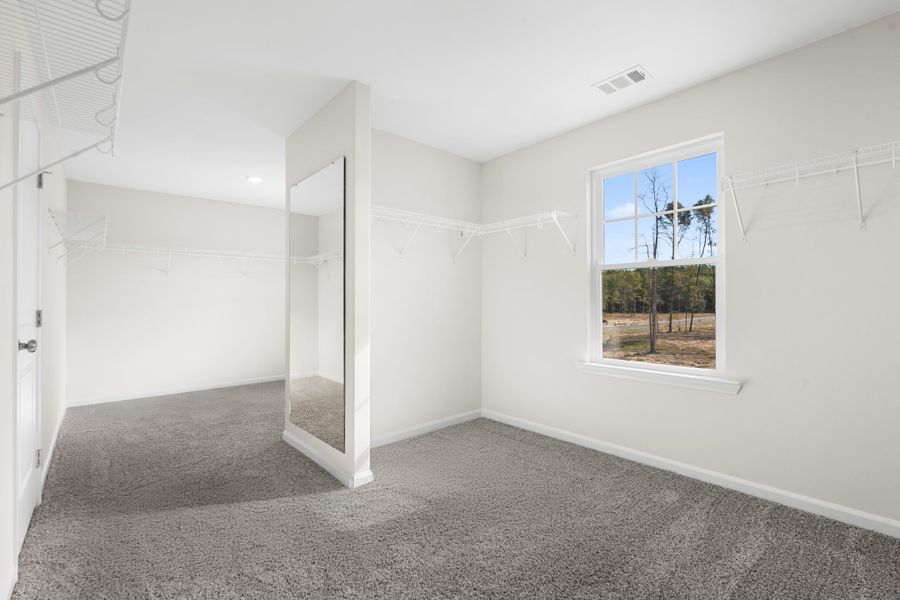 Representative unfurnished interior of a home built from the The Gwinnett by Smith Family Homes in Settlers Hammock, Kingsland (Image 27).