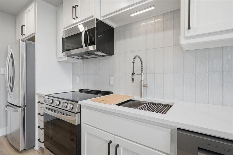 Image 18 of a home in .