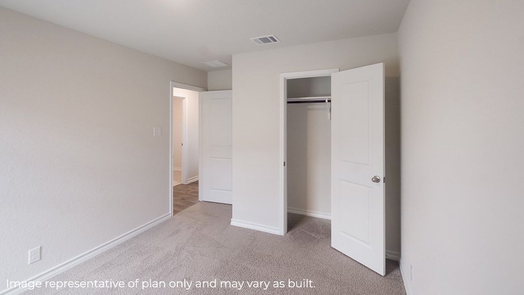Spacious, unfurnished interior of a new home in Saratoga Crossing, Corpus Christi (Image 15).