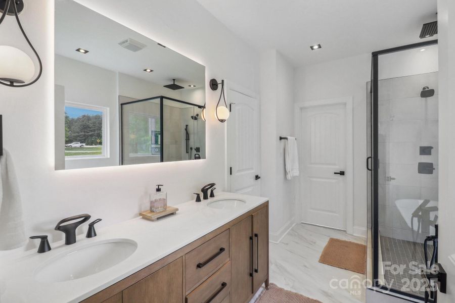 Primary bath with dual vanity