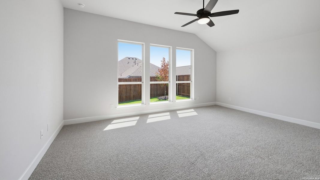 Spacious, unfurnished interior of a new home in The Dominion, San Antonio (Image 16).