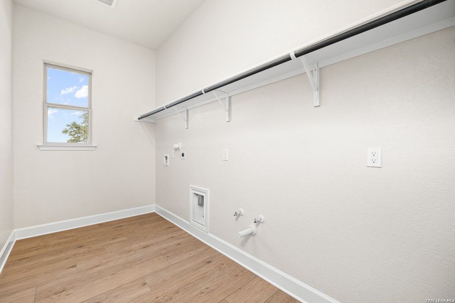 Spacious, unfurnished interior of a new home in Legend Park, Castroville (Image 16).