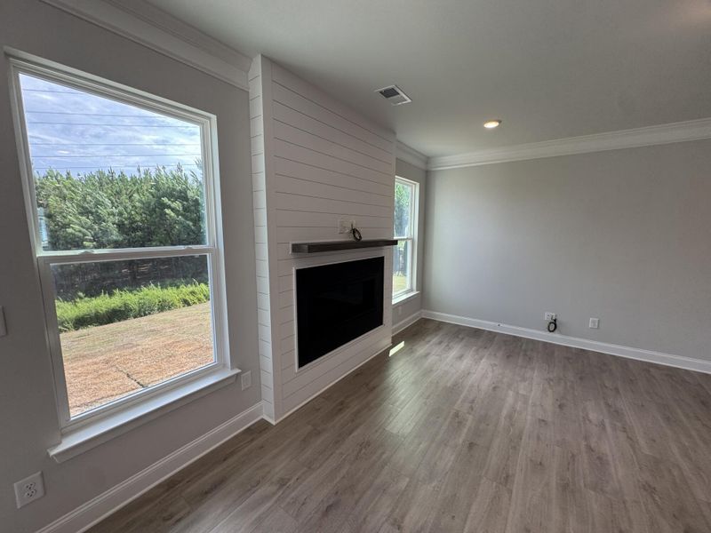 Spacious, unfurnished interior of a new home in The Enclave at Laurelbrook, Sherrills Ford (Image 16).