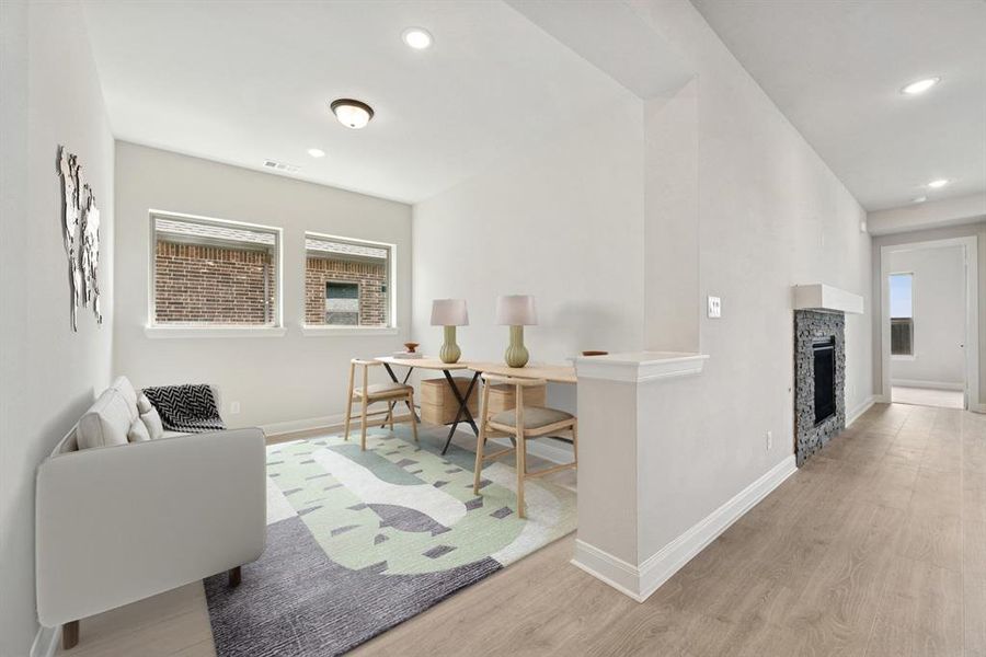 Furnished interior view inside a new home in Myrtle Creek, Waxahachie (Image 6). Furnished interior view inside a new home in Myrtle Creek, Waxahachie (Image 6).