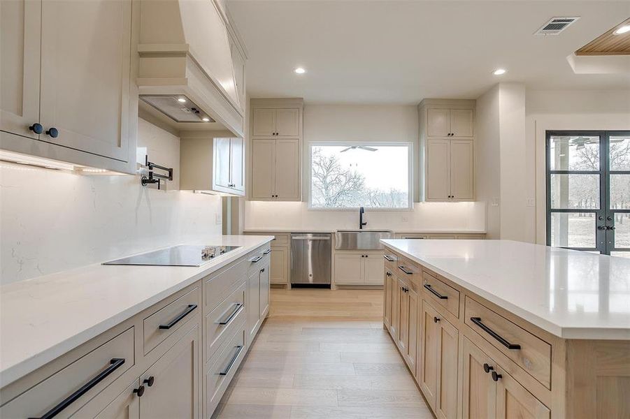 Furnished interior view inside a new home in , Lipan (Image 9).
