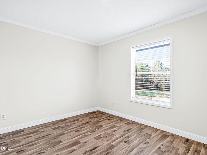 021-1280x960-bedroom