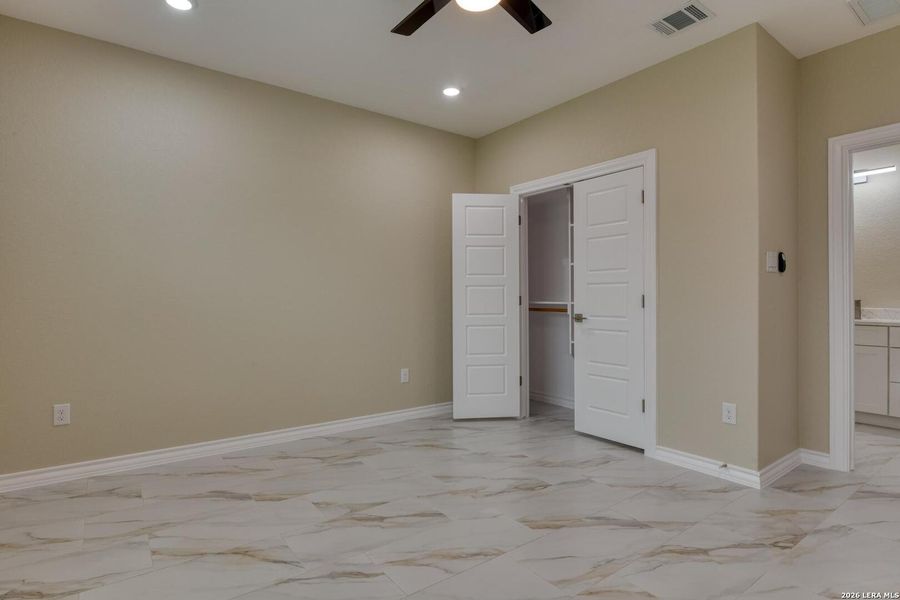 Spacious, unfurnished interior of a new home in , Kirby (Image 14).