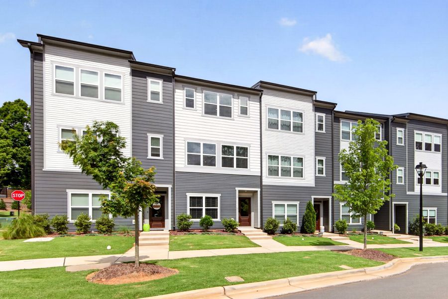 Condo located in Charlotte, NC showcasing its design and architecture (Image 4). Condo located in Charlotte, NC showcasing its design and architecture (Image 4).