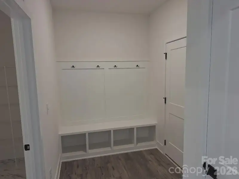 Spacious, unfurnished interior of a new home in Cardiff Glyn, Catawba (Image 17).