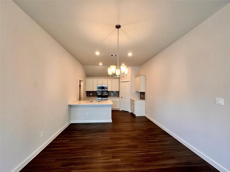 Spacious, unfurnished interior of a new home in Santa Fe, Cleveland (Image 12). Spacious, unfurnished interior of a new home in Santa Fe, Cleveland (Image 12).