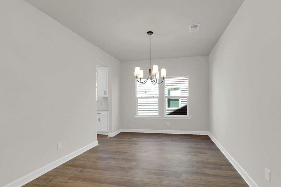 Spacious, unfurnished interior of a new home in , Ravenel (Image 17).