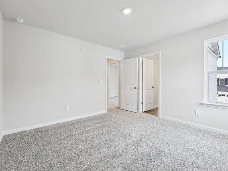 Spacious, unfurnished interior of a new home in Brooks Lake, Loganville (Image 20). Spacious, unfurnished interior of a new home in Brooks Lake, Loganville (Image 20).