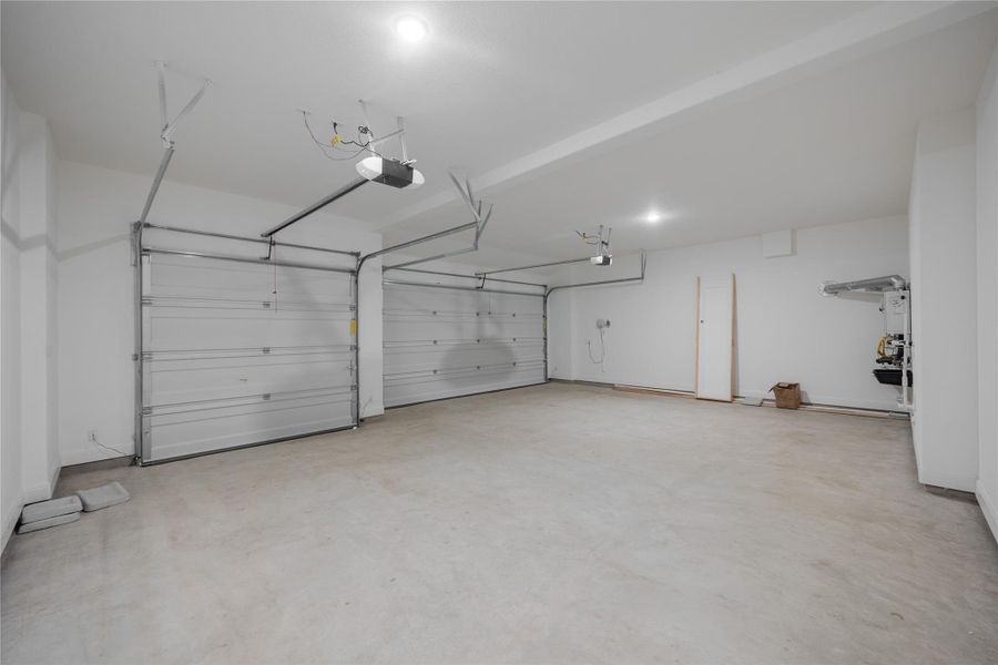 3 Car Garage