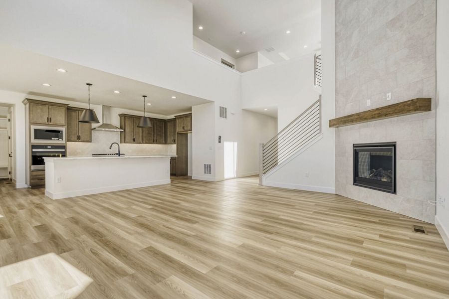 8734 San Diego - Living Area