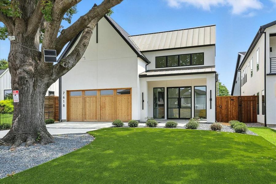 Front exterior of a new home in , Dallas, TX, highlighting curb appeal (Image 1). Front exterior of a new home in , Dallas, TX, highlighting curb appeal (Image 1).