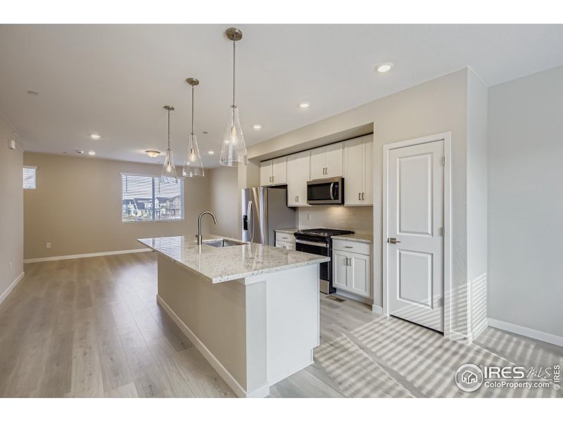 Tons of kitchen storage