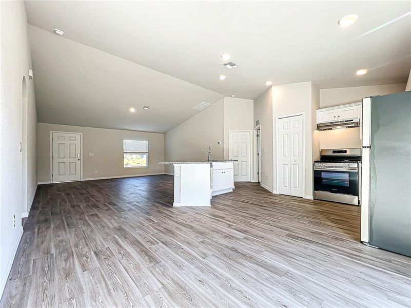 Image 15 of a home in .