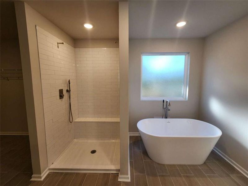 Furnished interior view inside a new home in The Woodlands Preserve, Jackson (Image 9).