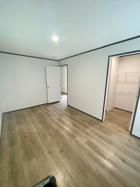 Spacious, unfurnished interior of a new home in , Lake Wales (Image 9).