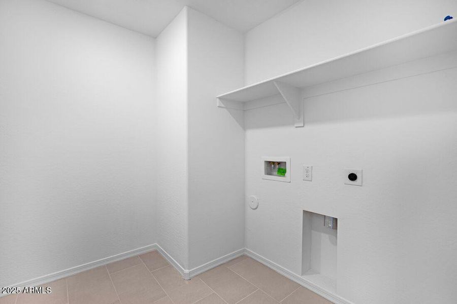 hj-az-phoenix-asante-vista-ellington-lot