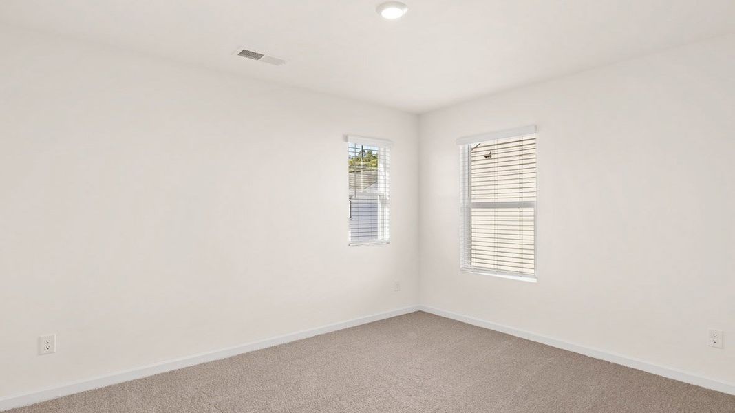 Spacious, unfurnished interior of a new home in Captain's Corner, Grovetown (Image 27).
