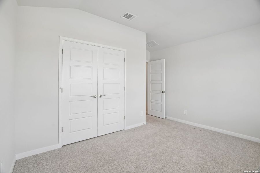 Spacious, unfurnished interior of a new home in Carmel Ranch, Schertz (Image 29).