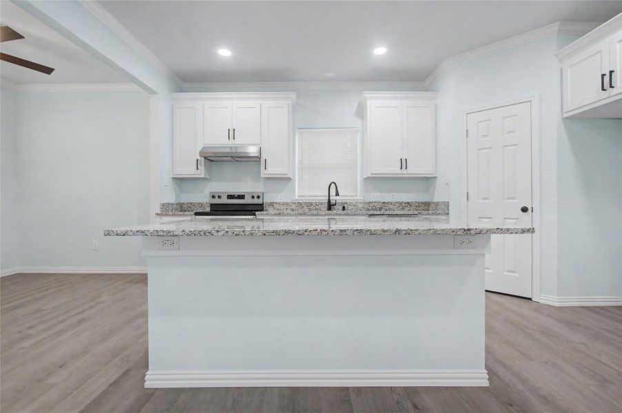 Furnished interior view inside a new home in , Navasota (Image 5).
