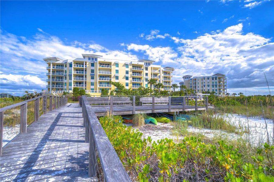 Boardwalk with sitting area. Kayak/paddleboard