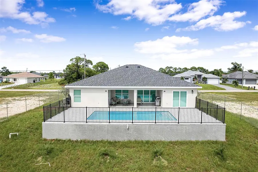 Exterior details and patio area of a home in , Cape Coral (Image 3).